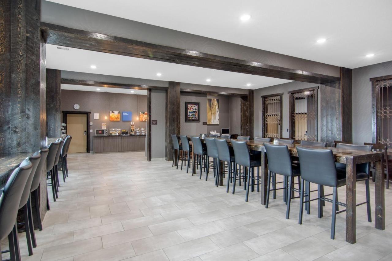 Comfort Inn & Suites Северен Батълфорд Екстериор снимка