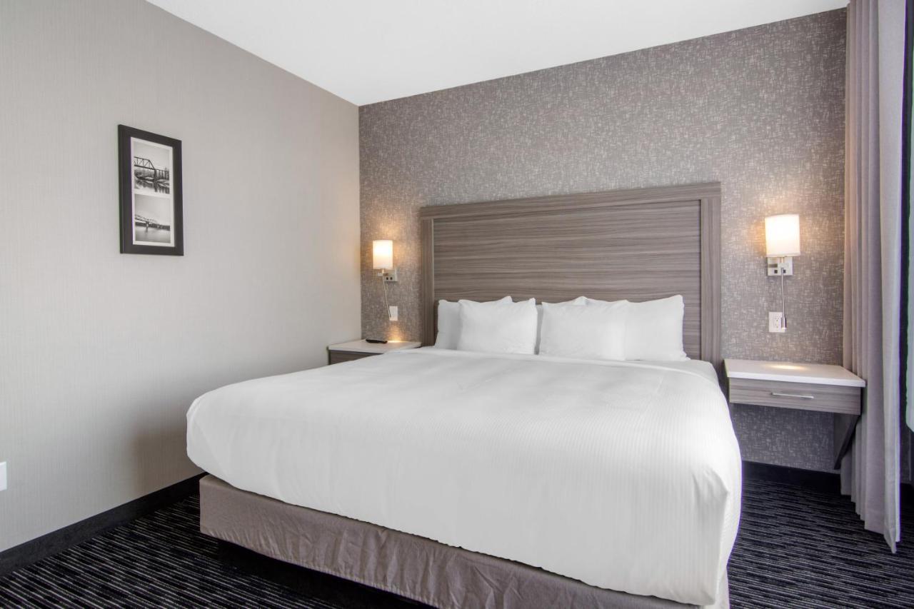 Comfort Inn & Suites Северен Батълфорд Екстериор снимка
