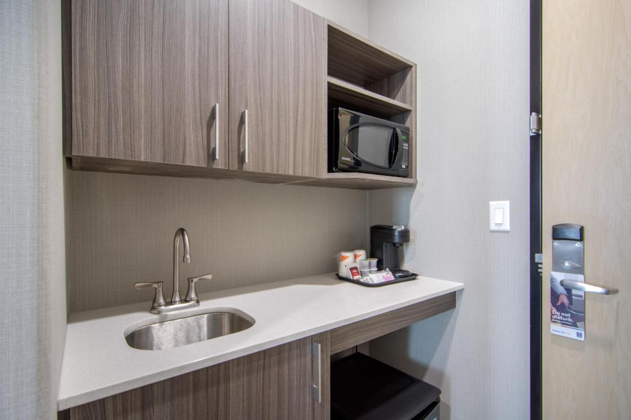 Comfort Inn & Suites Северен Батълфорд Екстериор снимка